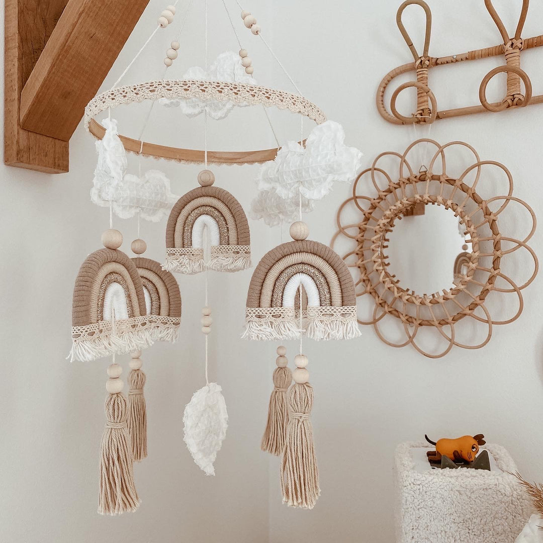 Boho Baby-Mobile mit Regenbogen und Wolken – handgefertigte Kinderzimmerdeko