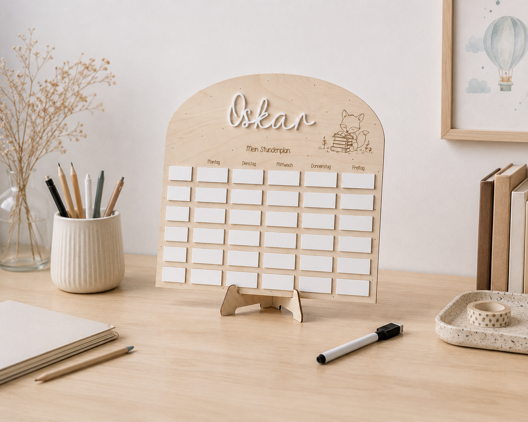 Personalisierter und beschreibbarer Stundenplan aus Holz und Acryl