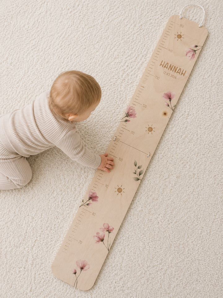 personalisierbare Kindermesslatte mit wunderschönen Blumen