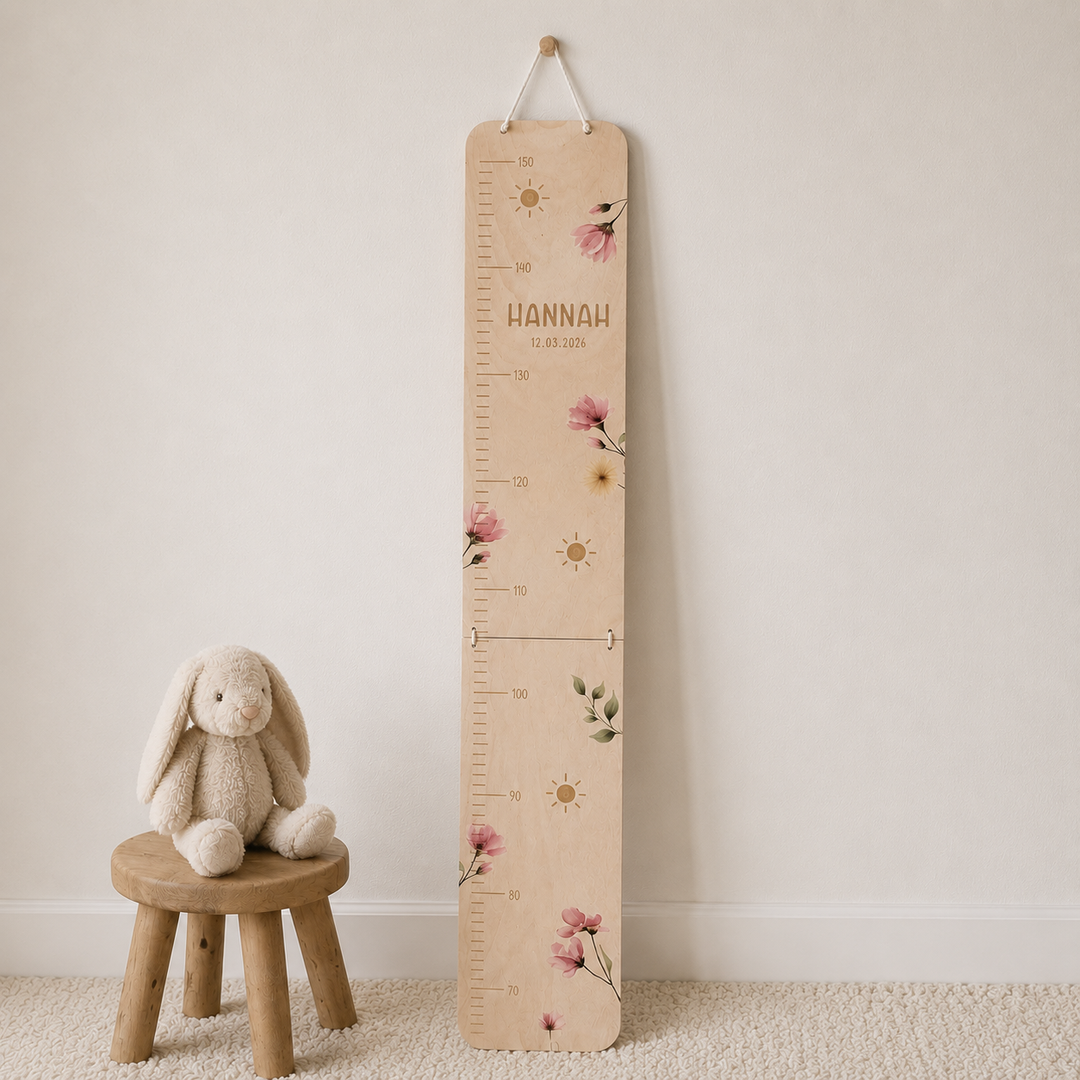 personalisierbare Kindermesslatte mit wunderschönen Blumen