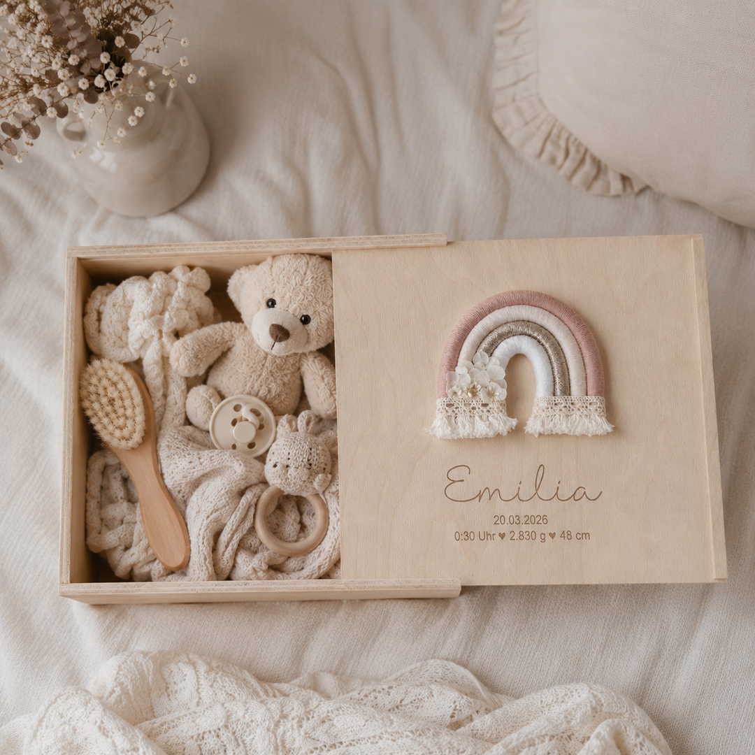 personalisierte Erinnerungskiste mit Regenbogen