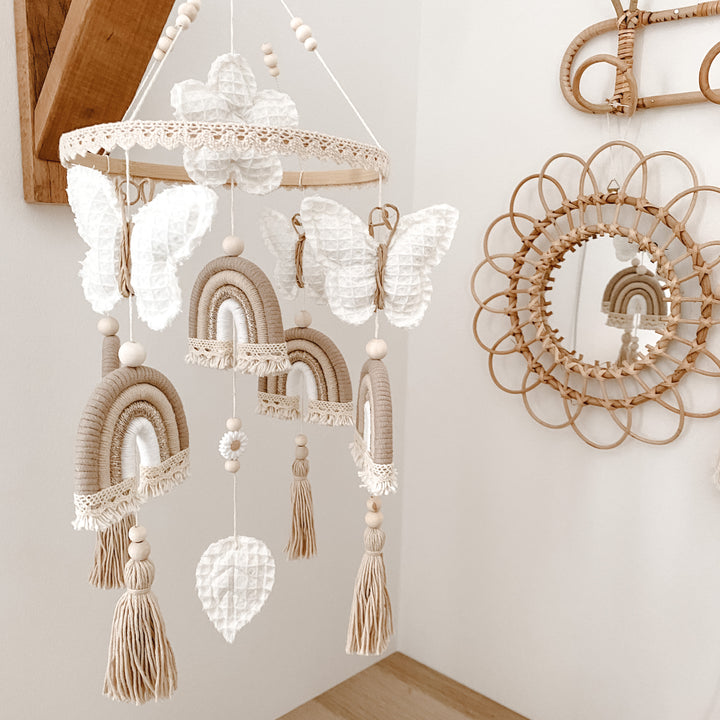 Boho Baby-Mobile mit Regenbogen – handgefertigte Kinderzimmerdek